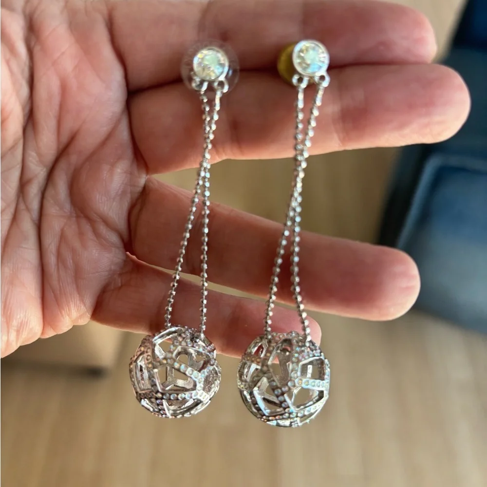 Elegant Silver Drop Earrings